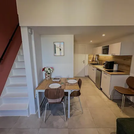 Appartement Duplex Aura - Confort Et Charme A Aigues-Mortes